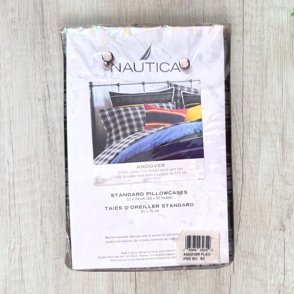 NWT Vintage NAUTICA Andover Plaid Green Navy Pillowcase Set of 2 Standard Size